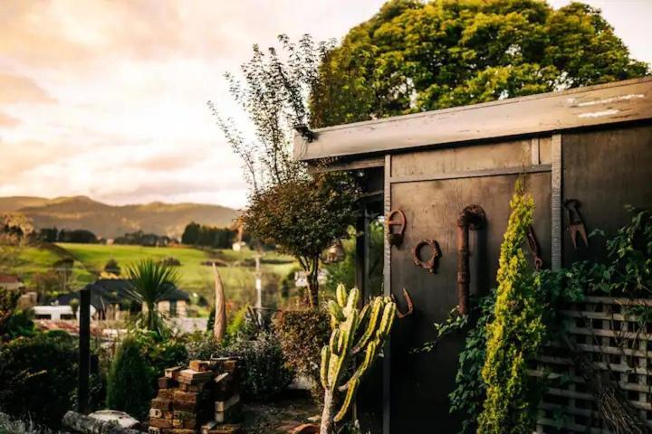 Starry Nights Cabin Fever Waikino Exterior photo